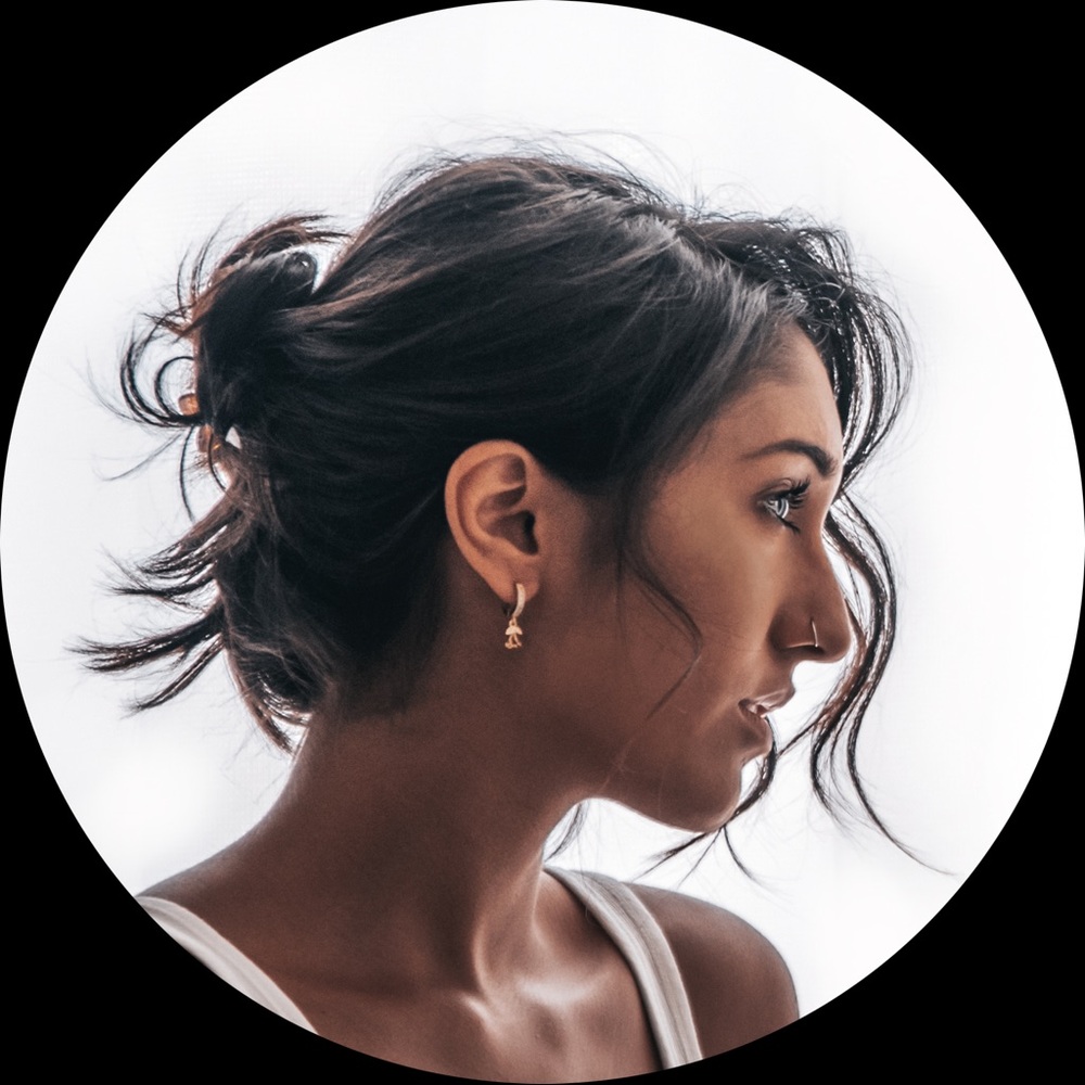 Meet your Posher, Kiana